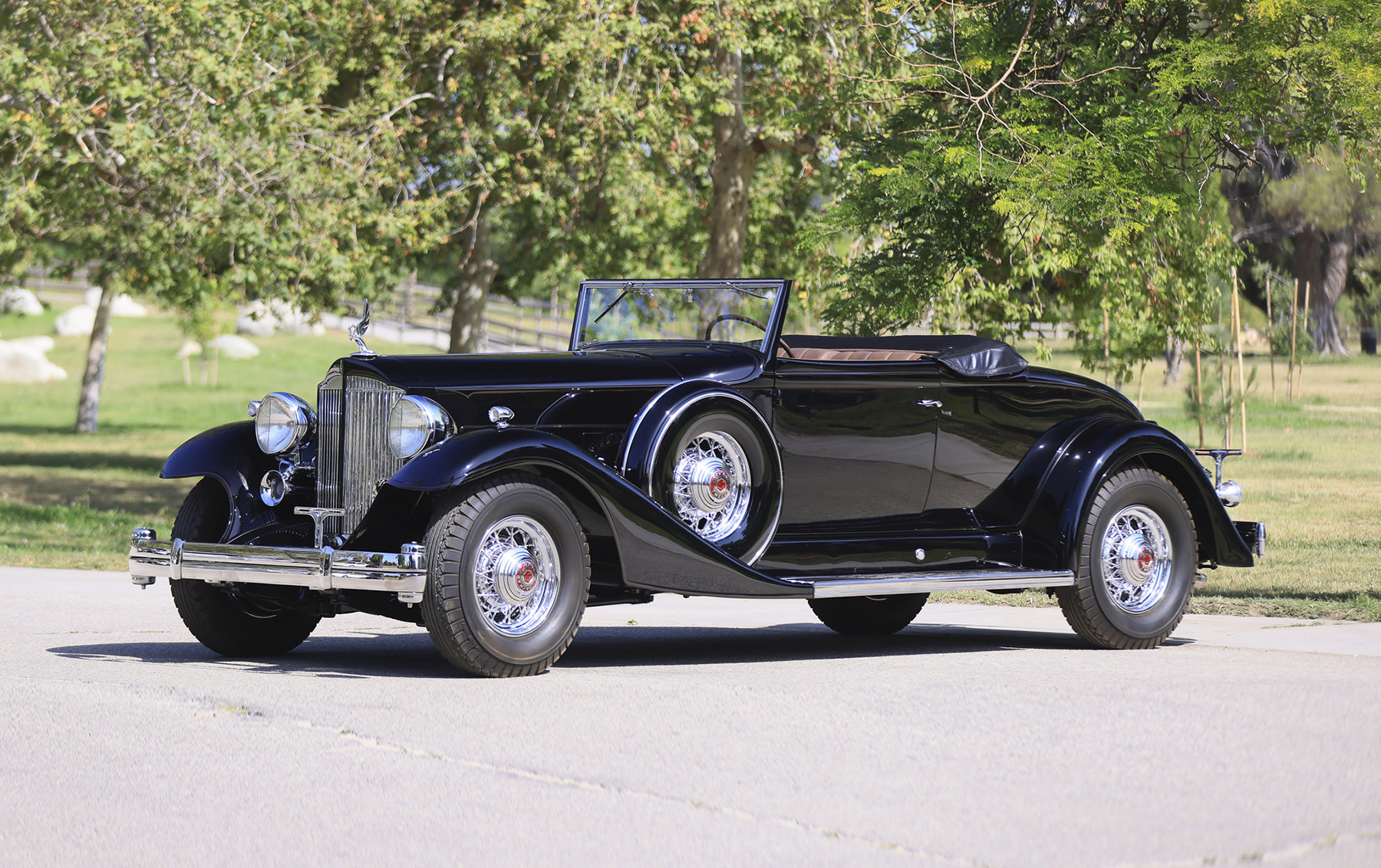 ポルノスター 1933 Packard Twelve 1005 Coupe Roadster | Gooding Christie's